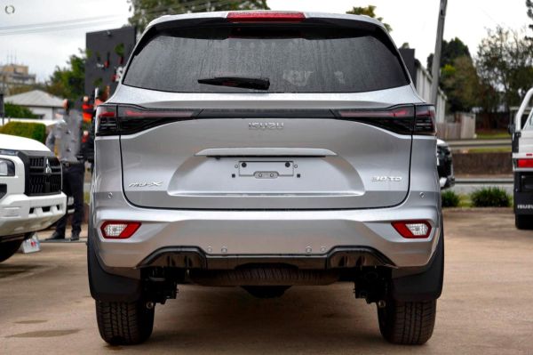 2026 Isuzu MU-X LS-M image