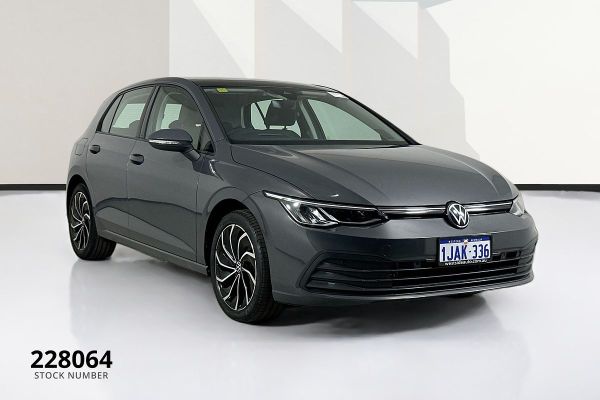 2021 Volkswagen Golf MK VIII Life image