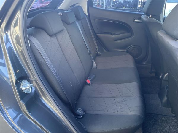 2014 MAZDA MAZDA2 5D HATCHBACK DE MY14 NEO SPORT image