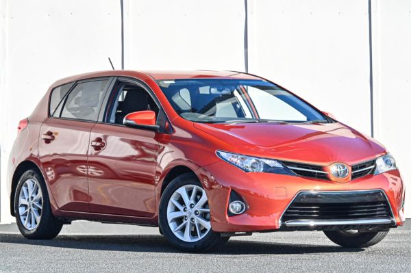 2013 Toyota Corolla Hatchback ZRE182R Ascent Sport image