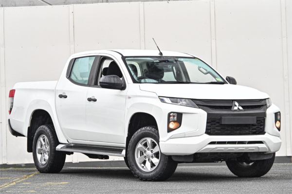 2019 Mitsubishi Triton MR GLX+ image