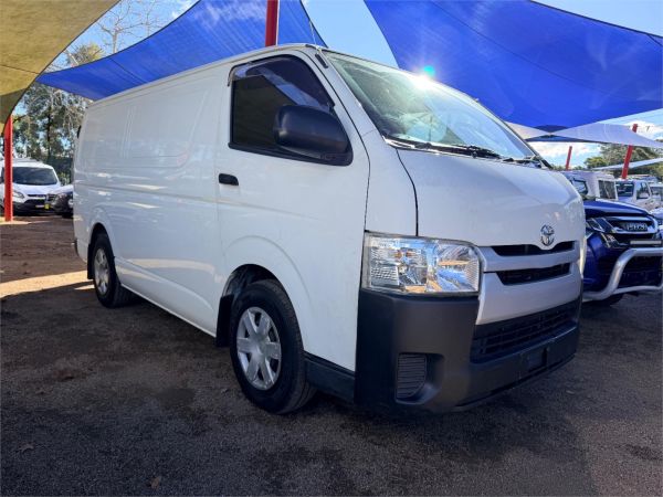 2015 Toyota Hiace Van KDH201R image