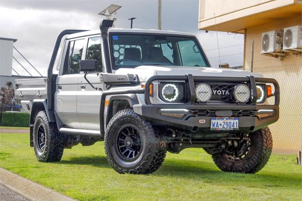 2025 Toyota Landcruiser VDJL79R GXL image