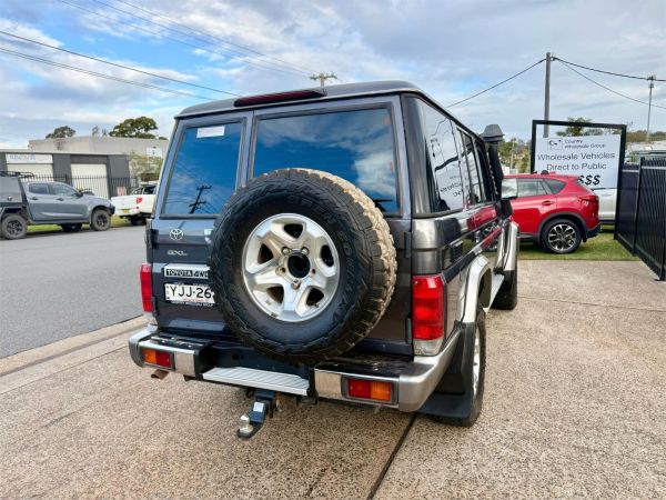 2019 Toyota Landcruiser VDJ76R GXL image