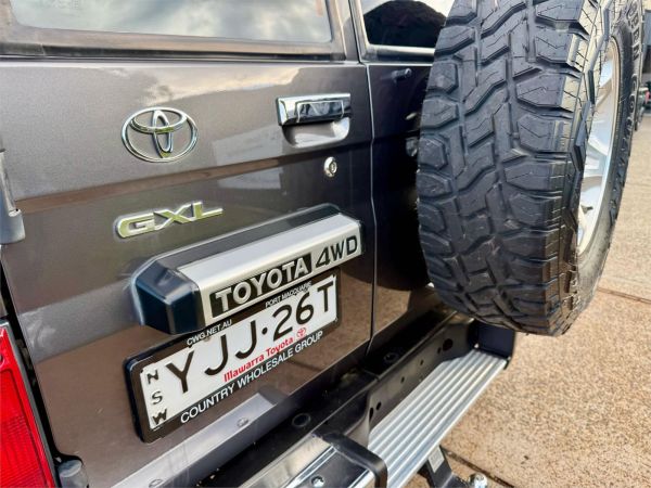 2019 Toyota Landcruiser VDJ76R GXL image