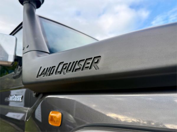 2019 Toyota Landcruiser VDJ76R GXL image