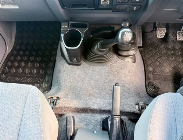 2019 Toyota Landcruiser VDJ76R GXL image
