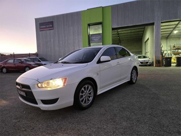 2010 Mitsubishi Lancer Sedan CJ MY10 ES image