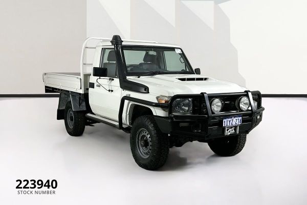 2017 Toyota LANDCRUISER WORKMATE (4x4) VDJ79R MY18 4X4 image