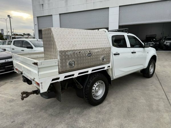 2022 Isuzu D-MAX RG MY23 SX Crew Cab White 6 Speed Sports Automatic Cab Chassis image