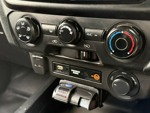 2022 Isuzu D-MAX RG MY23 SX Crew Cab White 6 Speed Sports Automatic Cab Chassis image