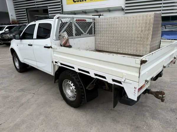 2022 Isuzu D-MAX RG MY23 SX Crew Cab White 6 Speed Sports Automatic Cab Chassis image
