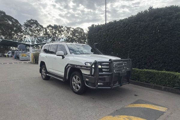 2023 Toyota Landcruiser FJA300R VX image