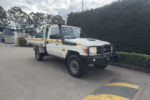 2024 Toyota Landcruiser Workmate VDJL79R 4X4 image