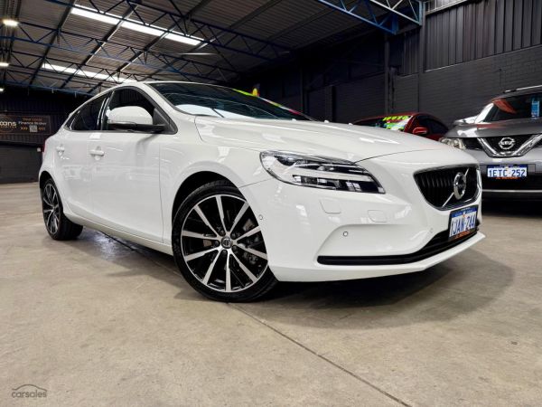 2017 Volvo V40 T3 Momentum Auto MY17 image