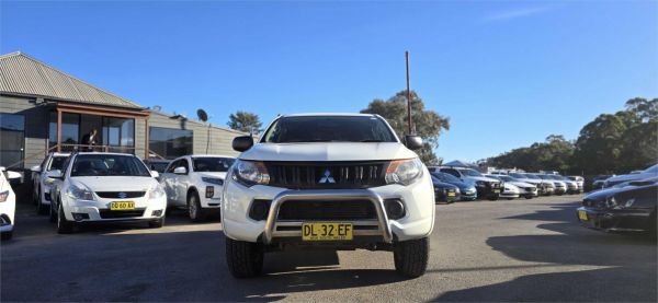 2014 MITSUBISHI TRITON DOUBLE CAB UTILITY MN MY15 GLX (4x4) image