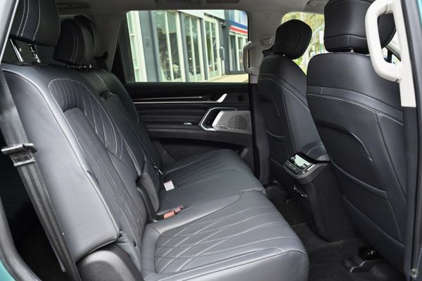 2026 LDV D90 Executive Auto MY25 image