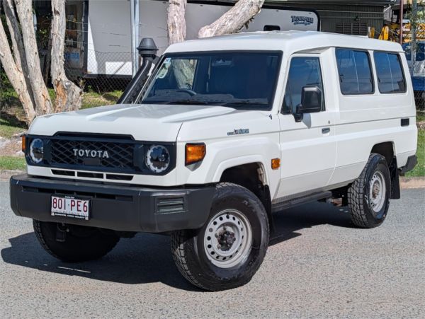 2024 Toyota Landcruiser GDJL78R Workmate Troopcarrier image