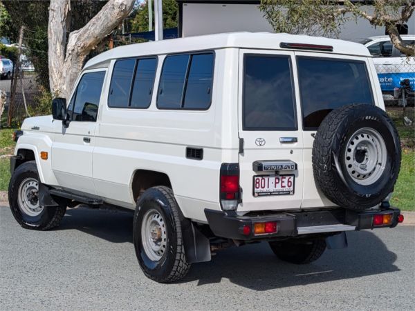 2024 Toyota Landcruiser GDJL78R Workmate Troopcarrier image