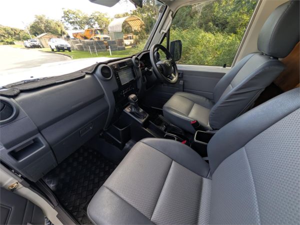 2024 Toyota Landcruiser GDJL78R Workmate Troopcarrier image