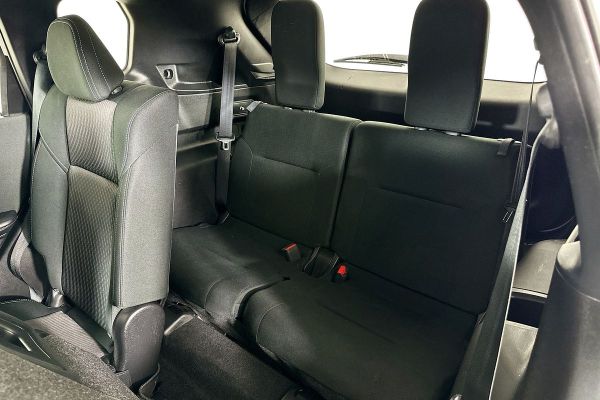 2023 Mitsubishi Outlander ZM ES image
