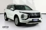 Image for 2023 Mitsubishi Outlander ZM LS