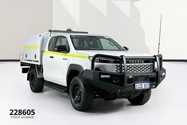 2026 Toyota HILUX SR (4x4) GUN226R 4X4 image