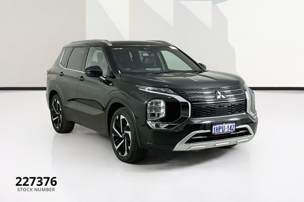 2022 Mitsubishi Outlander ZM Exceed image