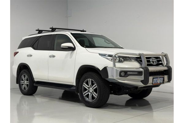 2017 Toyota Fortuner GXL GUN156R image