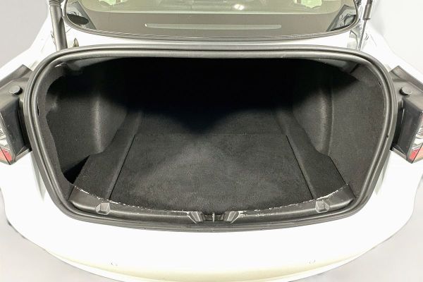 2022 Tesla Model 3 image