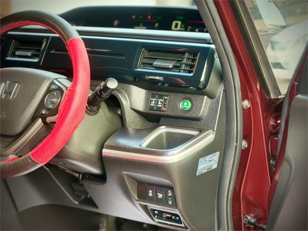 2019 Honda Stepwgn Wagon RP5 Spada image