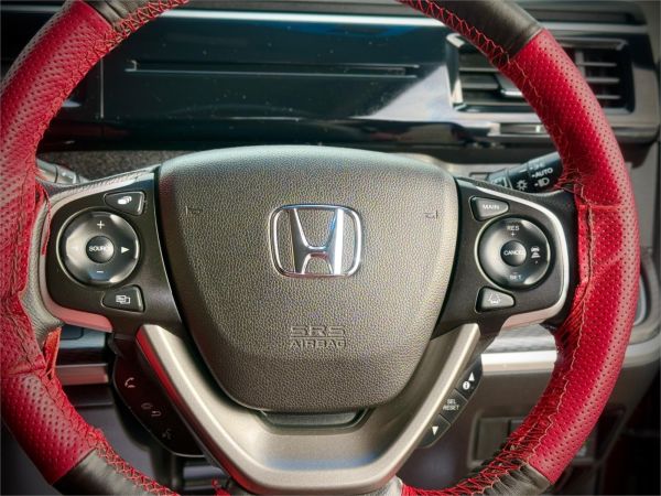 2019 Honda Stepwgn Wagon RP5 Spada image
