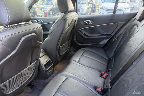 2020 BMW 1 Series F40 118i M Sport image