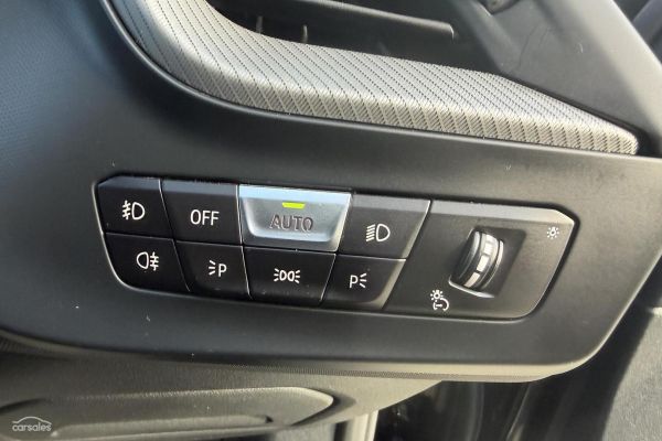 2020 BMW 1 Series F40 118i M Sport image