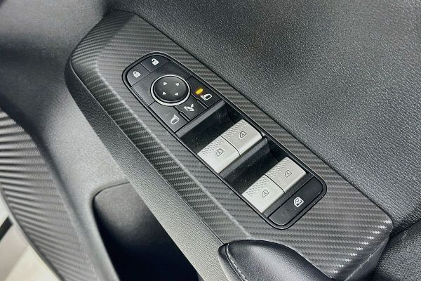 2023 Mitsubishi Outlander ZM LS image
