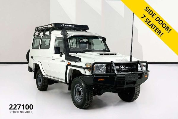 2018 Toyota LANDCRUISER WORKMATE (4x4) 2 SEAT VDJ78R MY18 image