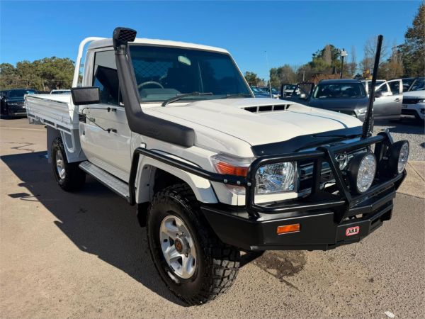 2009 Toyota Landcruiser Cab Chassis VDJ79R Workmate image
