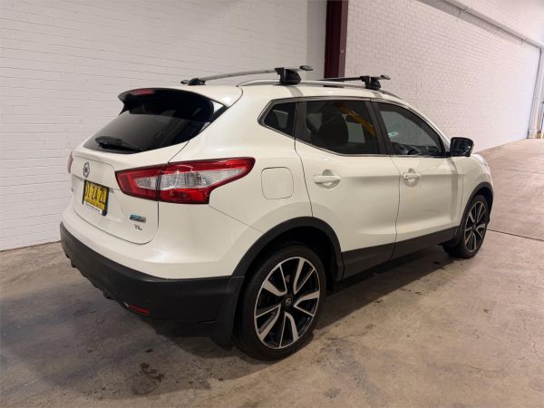 2015 Nissan QASHQAI Wagon J11 TL image