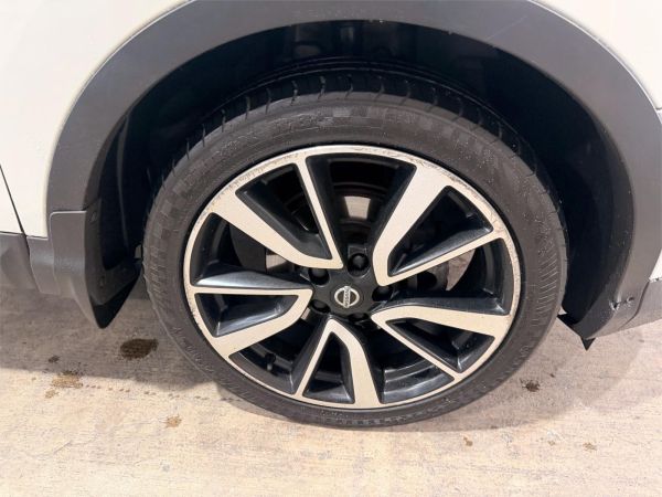 2015 Nissan QASHQAI Wagon J11 TL image