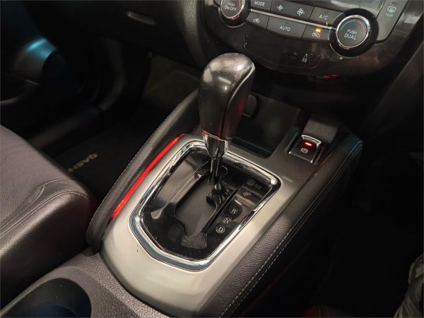 2015 Nissan QASHQAI Wagon J11 TL image