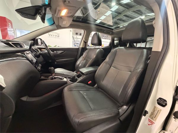 2015 Nissan QASHQAI Wagon J11 TL image