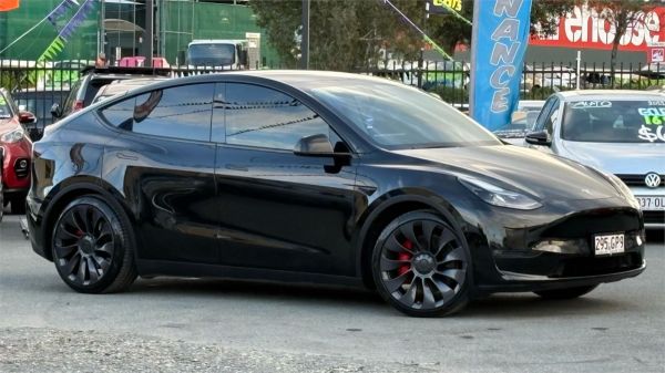 2023 Tesla Model Y MY23 performance image