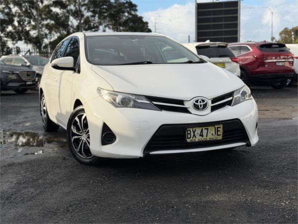 2013 TOYOTA COROLLA 5D HATCHBACK ZRE182R ASCENT image