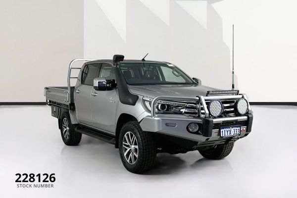 2017 Toyota HILUX SR5+ (4x4) GUN126R MY17 4X4 image