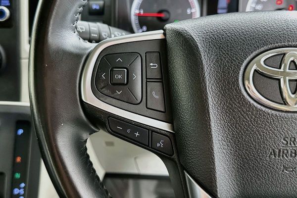 2022 Toyota Hiace GDH320R image