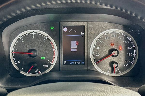 2022 Toyota Hiace GDH320R image