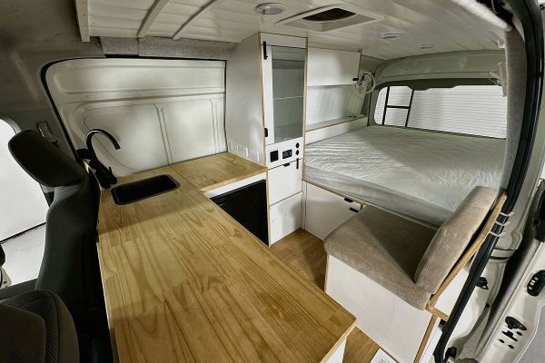 2022 Toyota Hiace GDH320R image