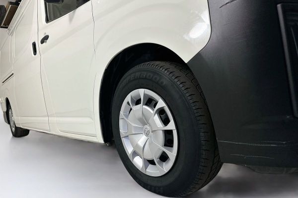 2022 Toyota Hiace GDH320R image