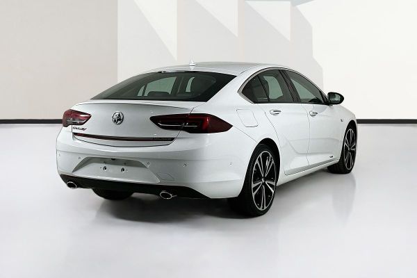 2018 Holden CALAIS V ZB image