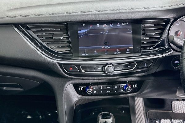 2018 Holden CALAIS V ZB image